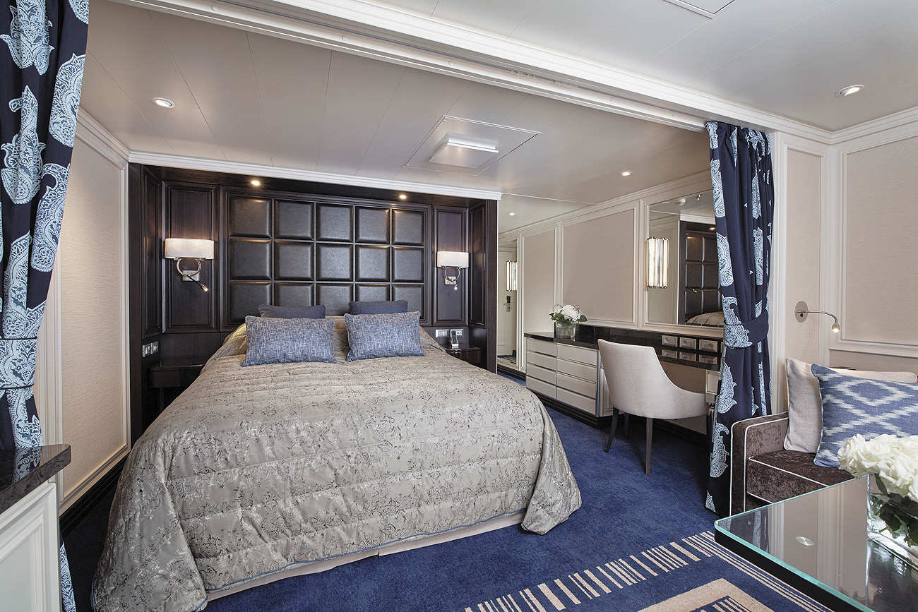 Concierge Suite D / E Seven Seas Explorer - Icon